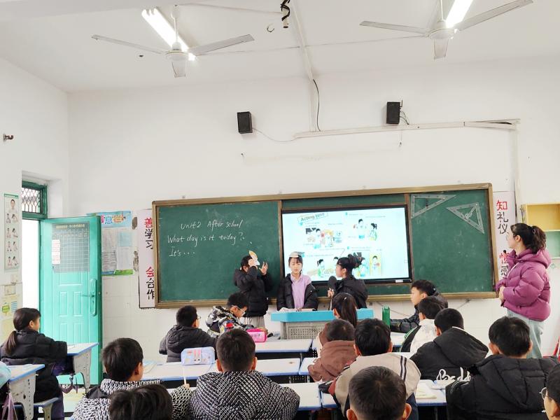 上课照片2.jpg